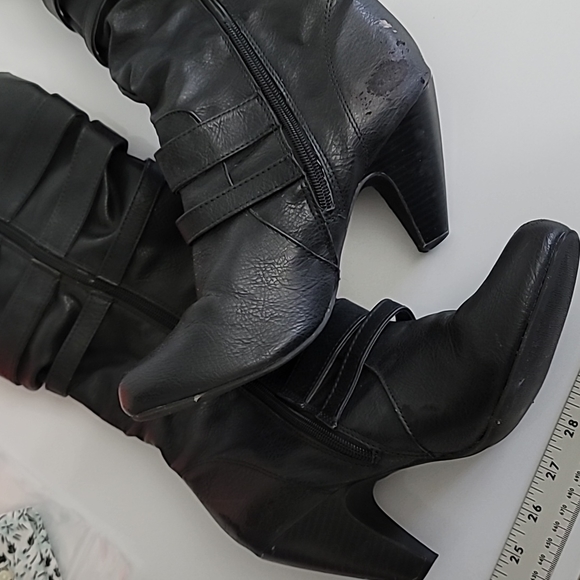 Dolce by Mojomoxy Black Boots - Size 9 - Picture 5 of 7